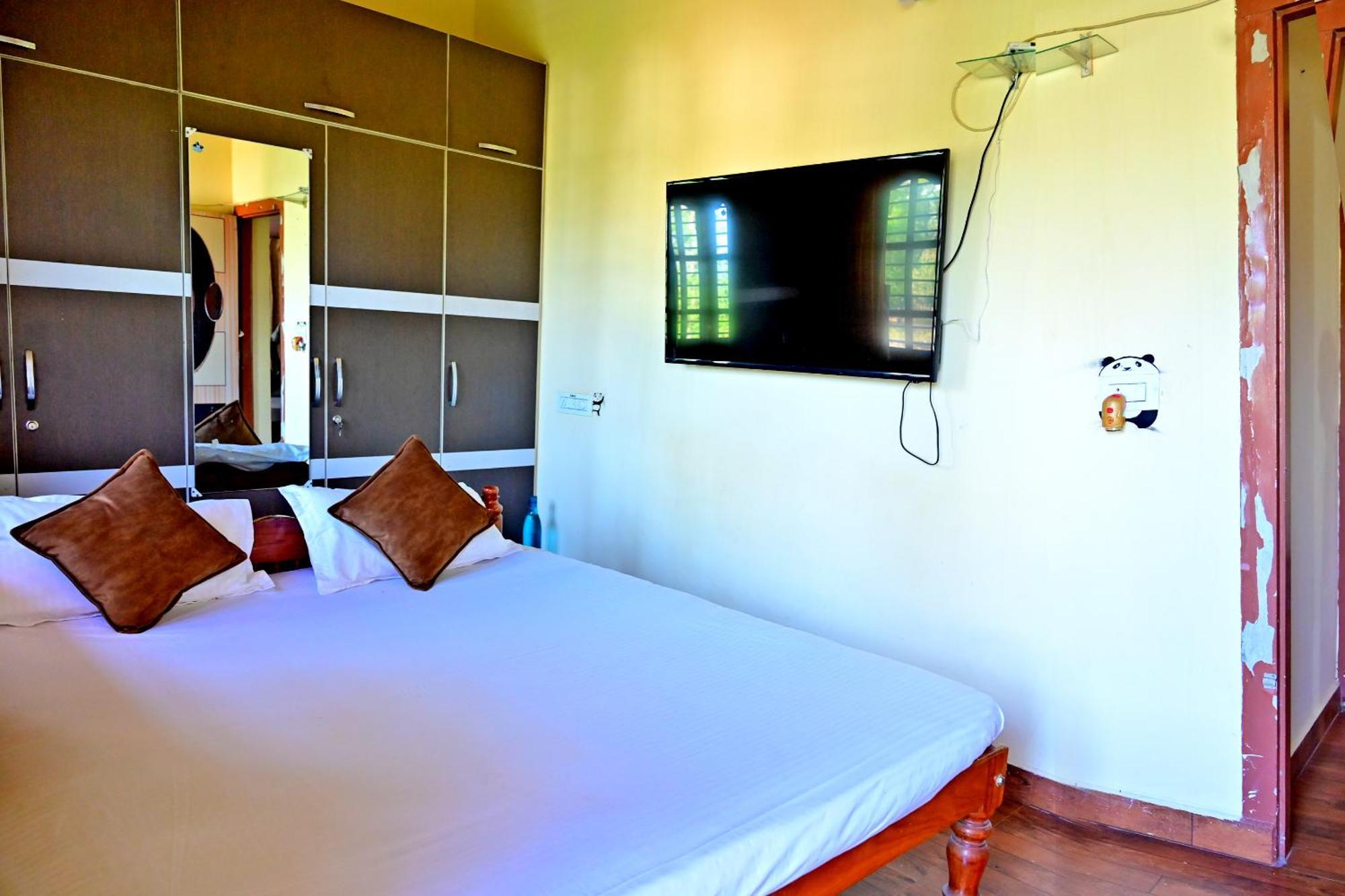 Hulihara Homestay - Full Villa, Coffee Estate & Balcony View Sakleshpur Exterior foto