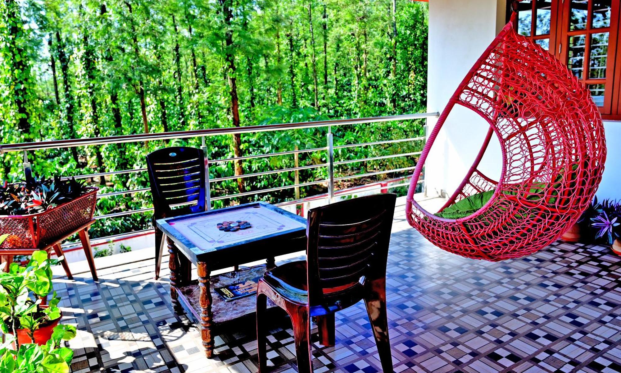 Hulihara Homestay - Full Villa, Coffee Estate & Balcony View Sakleshpur Exterior foto