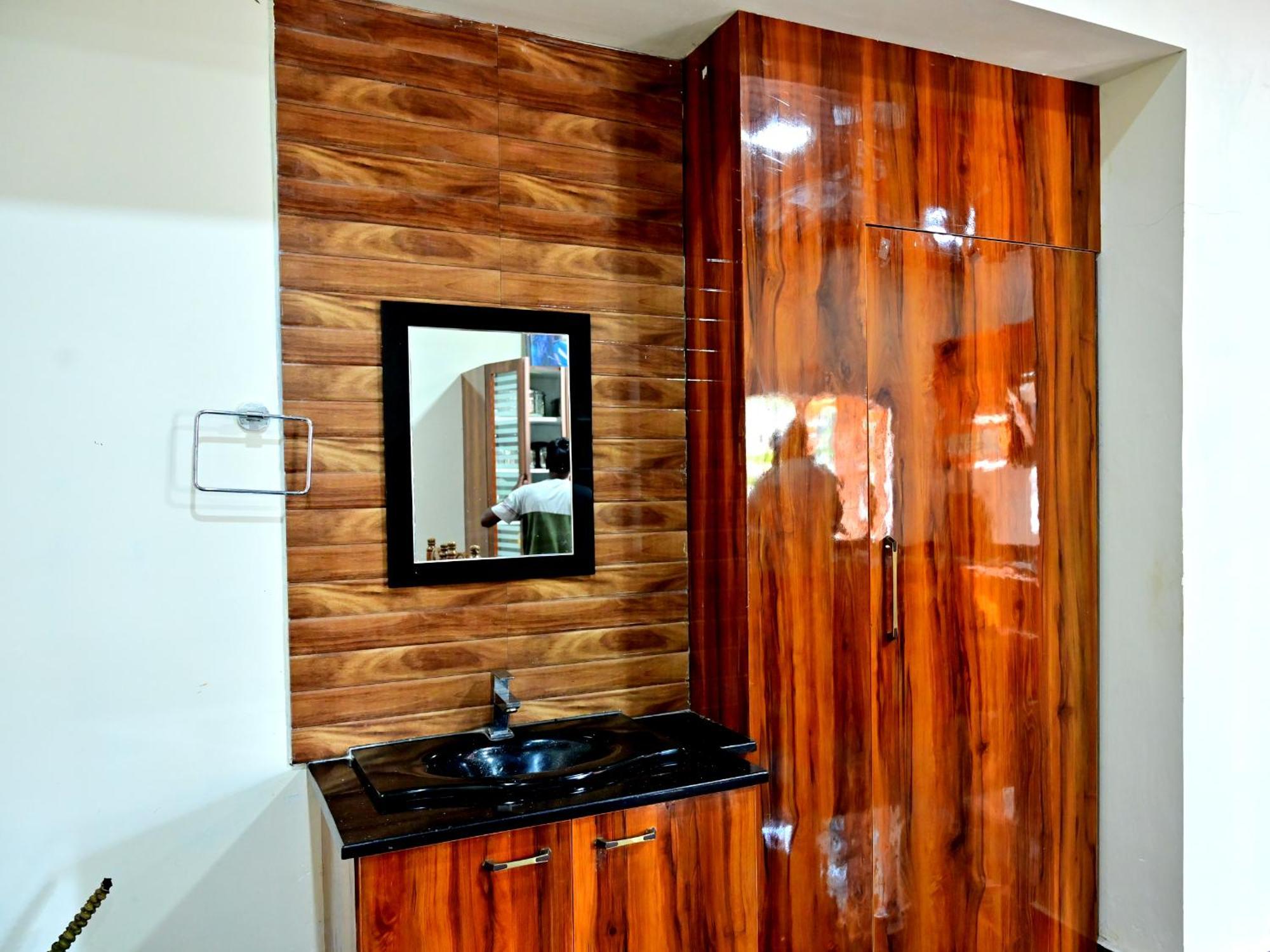 Hulihara Homestay - Full Villa, Coffee Estate & Balcony View Sakleshpur Exterior foto